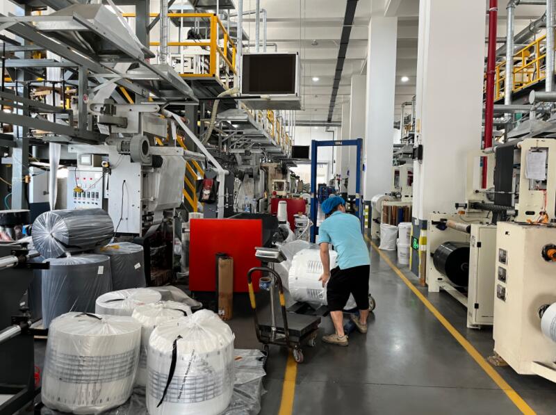 Standardized Rewinding and Handling Operations for Bag Packaging Workers Standardized Rewinding and Handling Operations for Bag Packaging Workers